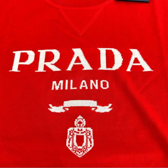 Prada Logo Top - Picture 4 of 7